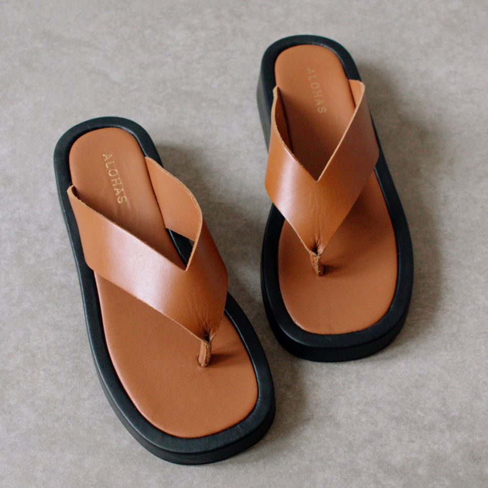 Overcast Slide Thong - Tan